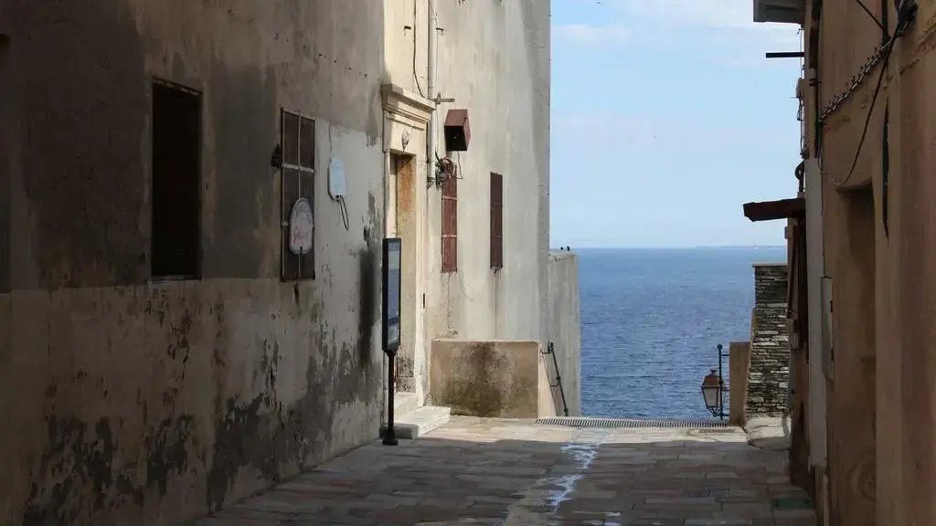 Upwind Security atrage 400 de milioane de dolari: O evaluare de 3,8 miliarde
